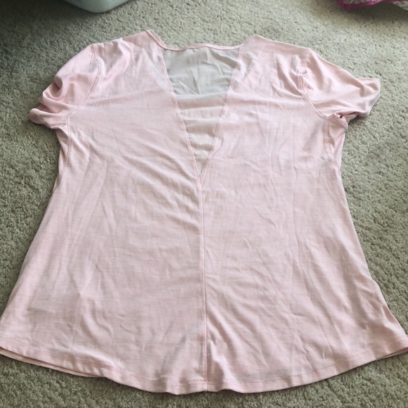 Workout top - Picture 3 of 4